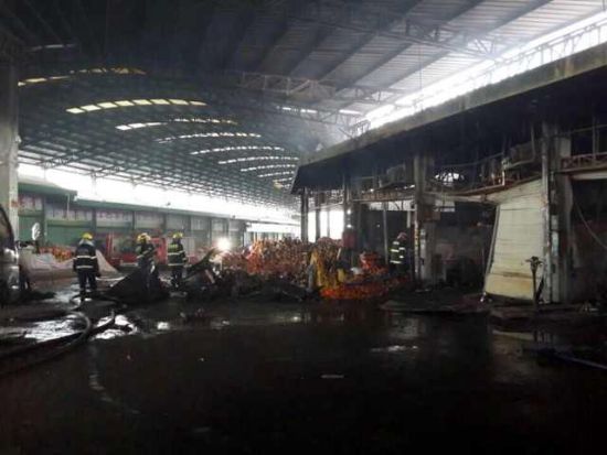 深圳农贸市场火灾 已致16人死