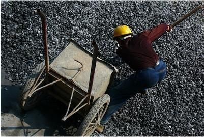 重体力劳动者延迟退休(图)_新浪上海_新浪网