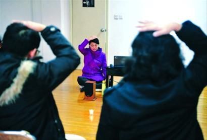 复旦冥想课现场 /晨报记者 陈征 复旦冥想课现场 /晨报记者 陈征