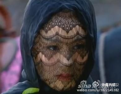 木婉清<em>蕾丝内裤</em>蒙纱 雷人造型遭吐槽_新浪上海