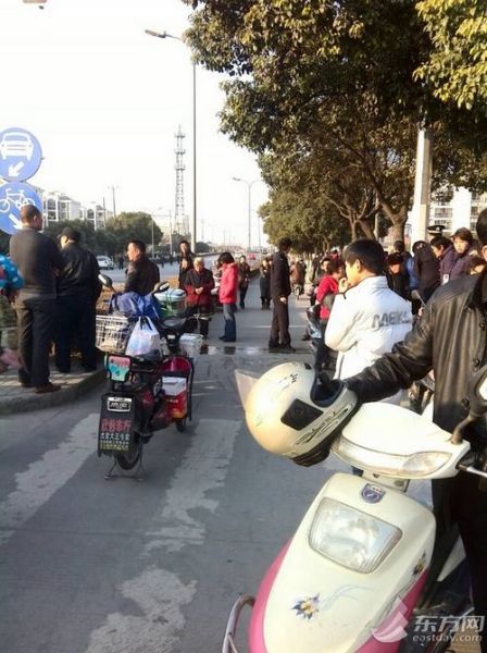 松江佘山一小区发生刑事案 30岁男子遇害身亡