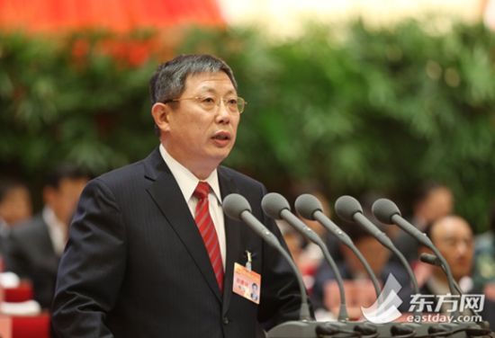 图为杨雄市长作上海市人民政府工作报告 图为杨雄市长作上海市人民政府工作报告