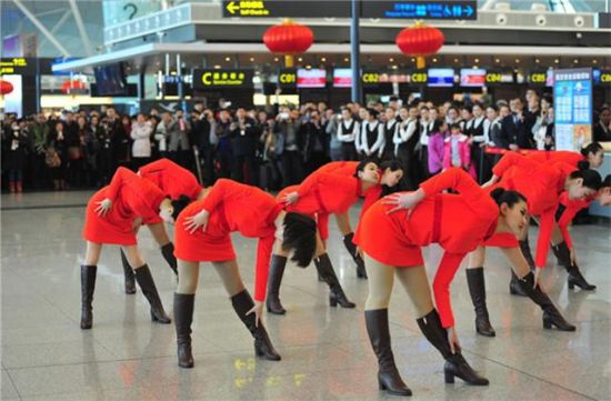 <em>沈阳空姐</em> 快闪(图)_新浪上海_新浪网