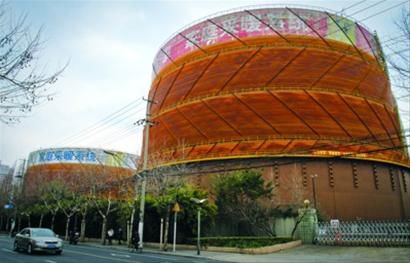 位于本市水电路上的一处“煤气包”。/晨报记者 竺钢 位于本市水电路上的一处“煤气包”。/晨报记者 竺钢