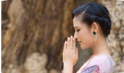 <em>女白领</em>变足浴技师_新浪上海_新浪网