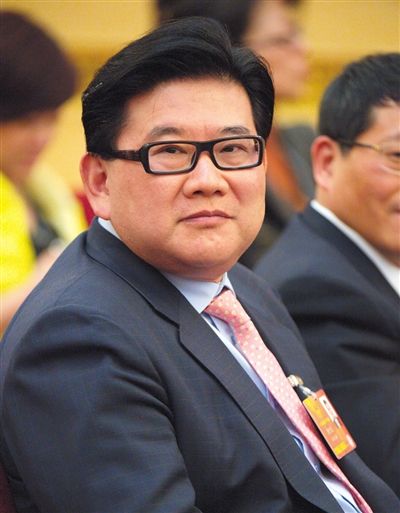 曹可凡 全国人大代表,上海广播电视台首席主持人 曹可凡 全国人大代表,上海广播电视台首席主持人