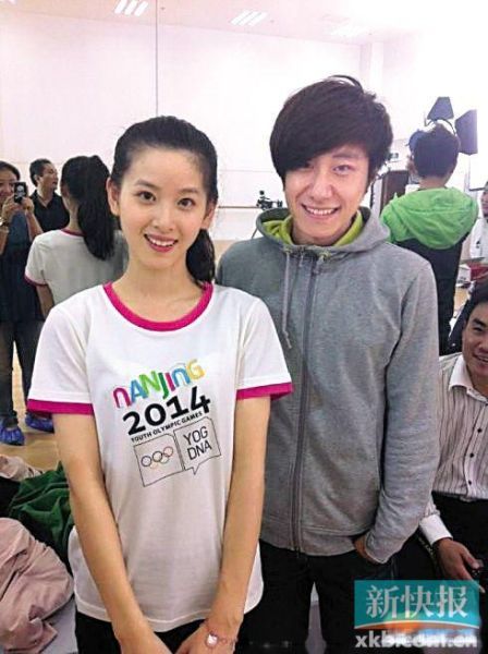 <em>奶茶妹妹</em>起底恋爱史 5任男友<em>什么</em>样_新浪上海