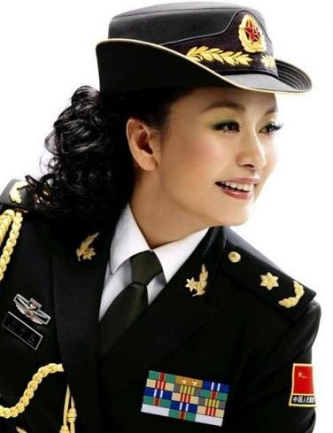 彭丽媛简历<em>照片</em> 爱情及<em>婚姻生活</em>大揭秘(7)_新浪