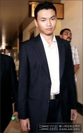 安华 鸡奸 案 这么基情你家人知道吗(图)(2)_新浪