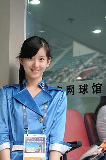 奶茶妹妹被曝家世显赫 揭秘传奇之<em>路</em>(8)_新浪上