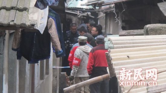 闸北区蒙古路236弄内一租住房内突发火灾。新民网 通讯员 林何平摄 闸北区蒙古路236弄内一租住房内突发火灾。新民网 通讯员 林何平摄