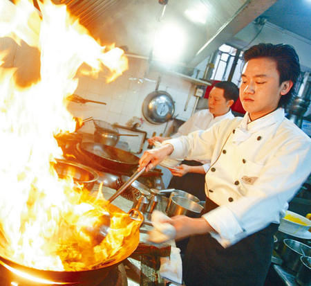 香港神厨赌球负债自杀(图)