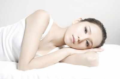 睡少<em>对乳房</em>发育<em>危害</em>大 如何摆脱太平公主_两性