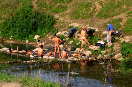 中国五大裸浴风俗盛行之地 摩梭族<em>男女共浴</em>_热