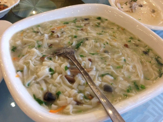 上海吃烂糊面的好去处:肥猫餐厅等