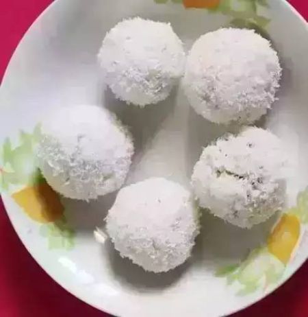 让剩饭变得美味的15种方式:椰蓉米饭团等