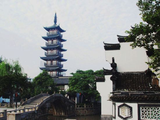 上海那些充满历史感的古塔:青浦万寿塔等