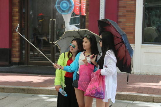 2016中高考生可150元惠玩上海欢乐谷