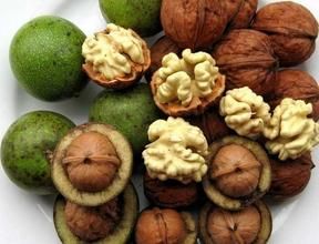 男人壮阳吃4类坚果有好处:核桃