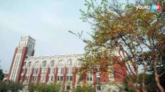 点击图片进入下一页