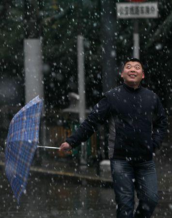 入冬以来最大一场雪光临上海 元旦将下小雨(组
