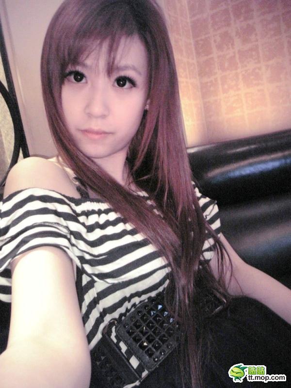 上海旅游职校女自爆生活照 校花<em>酒店</em>服务只为