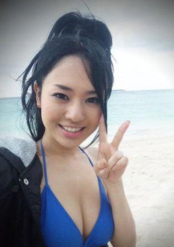 <em>苍井空</em>私房清纯照曝光 护养肌肤有高招_新浪上