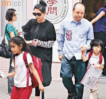 盘点<em>女星</em>嫁豪门遭遇 <em>邱淑贞</em> _新浪上海_新浪网