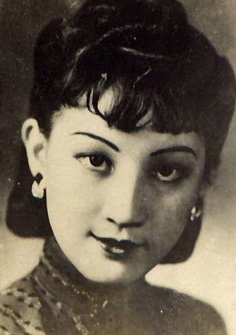 女星周璇原版老照片待拍