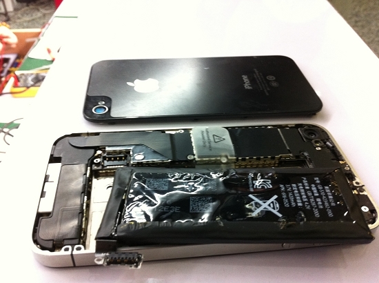用户用ipad充电器充iphone 电池爆了 图 新浪上海城事 新浪上海