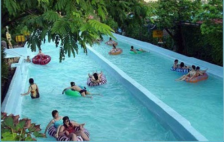 上海热带风暴水上乐园 劲爆霹雳河_新浪上海旅