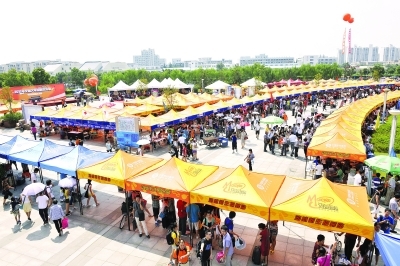 上海移动开展校园迎新活动 服务近2万名外地新