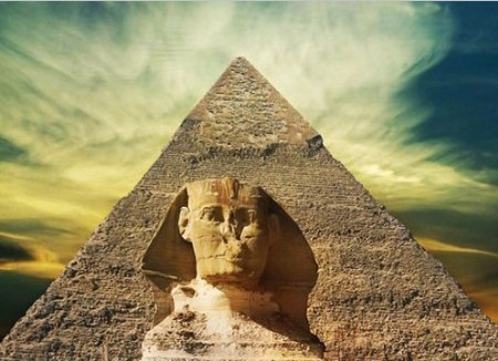 搜寻定情信物 亲身探索埃及金字塔