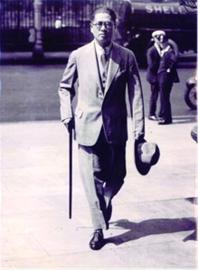 □1933年宋子文代表中国政府出席国际联盟在伦敦举行的世界经济会议 复旦大学供图 □1933年宋子文代表中国政府出席国际联盟在伦敦举行的世界经济会议 复旦大学供图