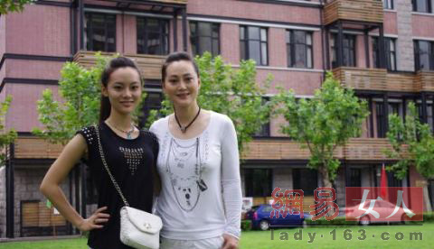<em>宋佳女儿</em>张<em>楚楚</em> 与孙俪撞脸似姐妹(5)_新浪上海