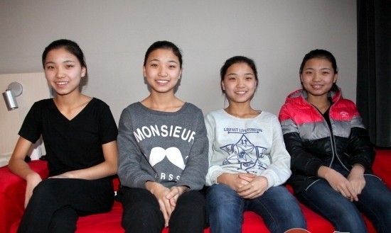 艺考<em>四胞胎</em> <em>冰清玉洁</em>从小受关注_新浪上海_新