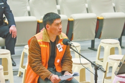 黑老大曾打警察 骚扰<em>美女殴打</em>特警队长_新浪上
