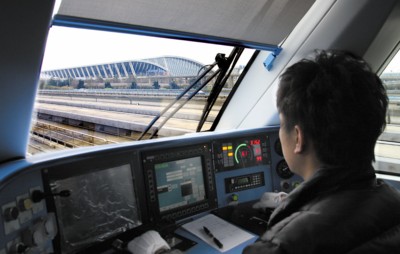 虹桥到浦东 机场一线比地铁2号线快39分钟