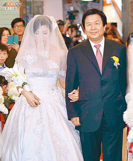 林淑敏抗癌成功甜蜜完婚 怀孕有难度听天由命(3)