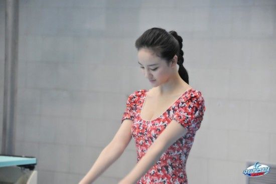 女神刘雨欣性感跳水(2)