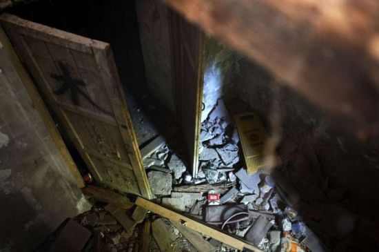 八月地下 新浪网