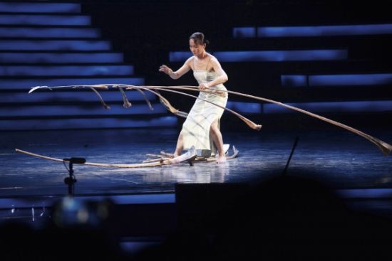 树枝平衡舞 44岁主妇超大师成绩(2)