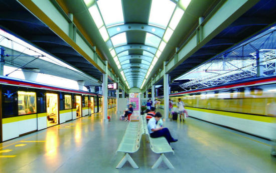 上海地铁记忆:90年代常坐地铁的人都是土豪