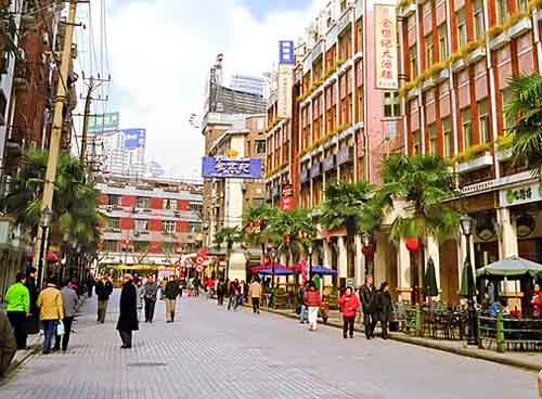 乍浦路美食街上海外白渡桥与乍浦路美食街有多远