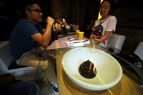 (转自新浪)上海厕所主题餐厅.我也想去.求陪同.哈哈